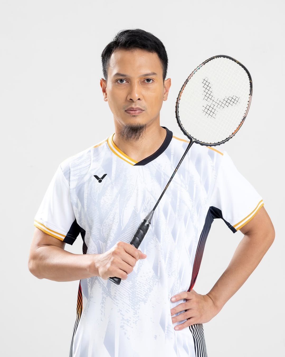 Victor THRUSTER K-F ULTRA, racket used by Mohammad Ahsan, stiff flex badminton racket, head heavy attacking racket, high resilience graphite frame, PYROFIL + metallic shaft, pro-level racket, Victor signature racket, 4U G5 weight, advanced smasher’s racket, precision engineered racket, top performance Victor gear, badminton for elite players, full cover included, black moonless night racket